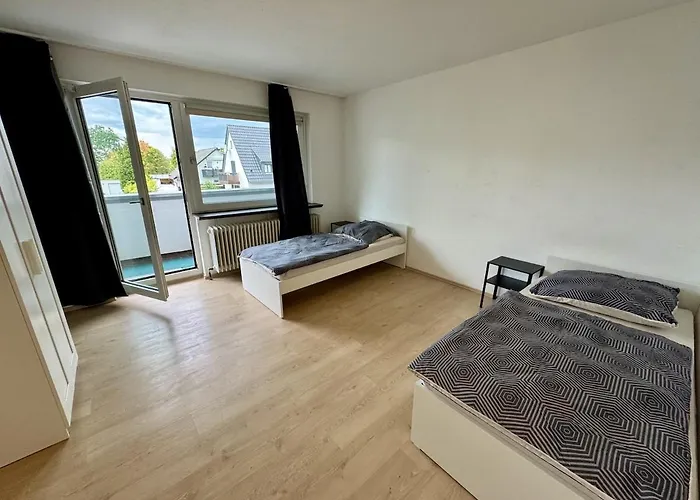 With Underground Parking In 公寓 朗根费尔德