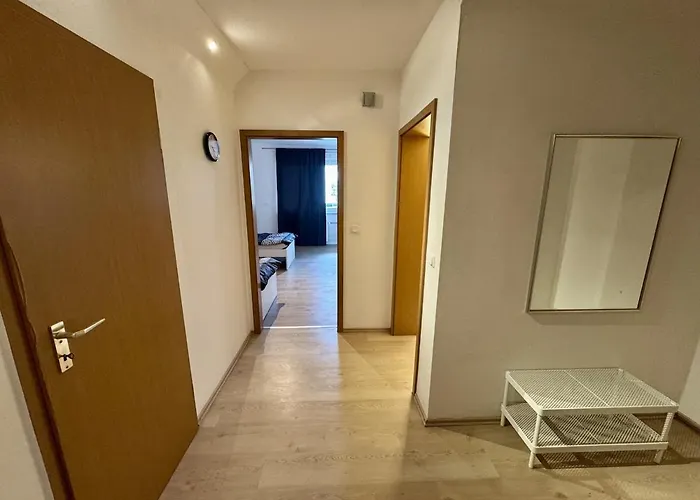 With Underground Parking In 公寓 朗根费尔德